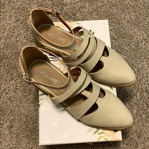 Mi.im ankle boot size 8